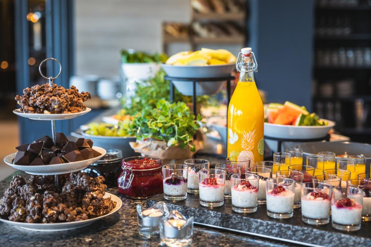Quality Hotel Grand Ларвик Екстериор снимка