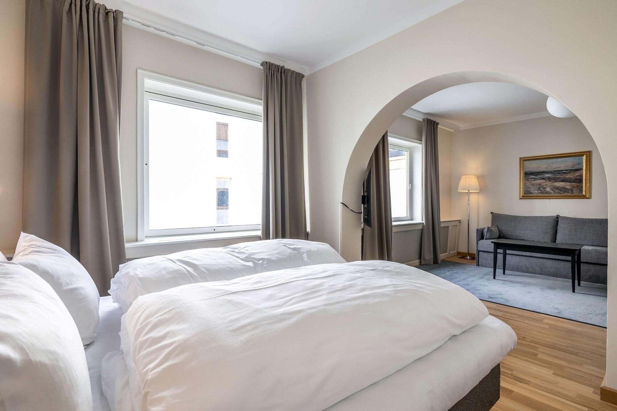 Quality Hotel Grand Ларвик Екстериор снимка