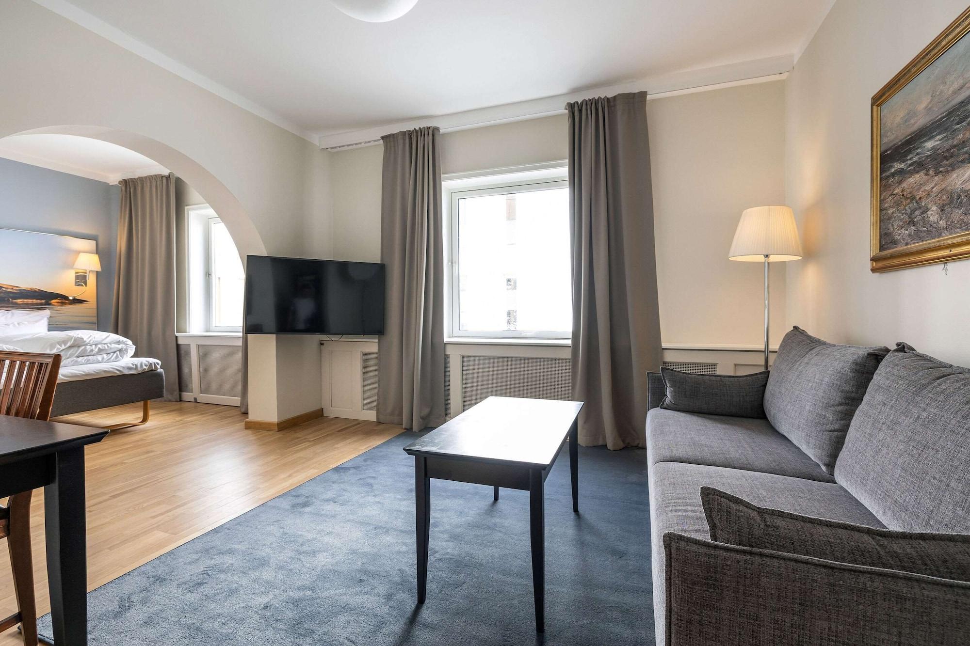 Quality Hotel Grand Ларвик Екстериор снимка