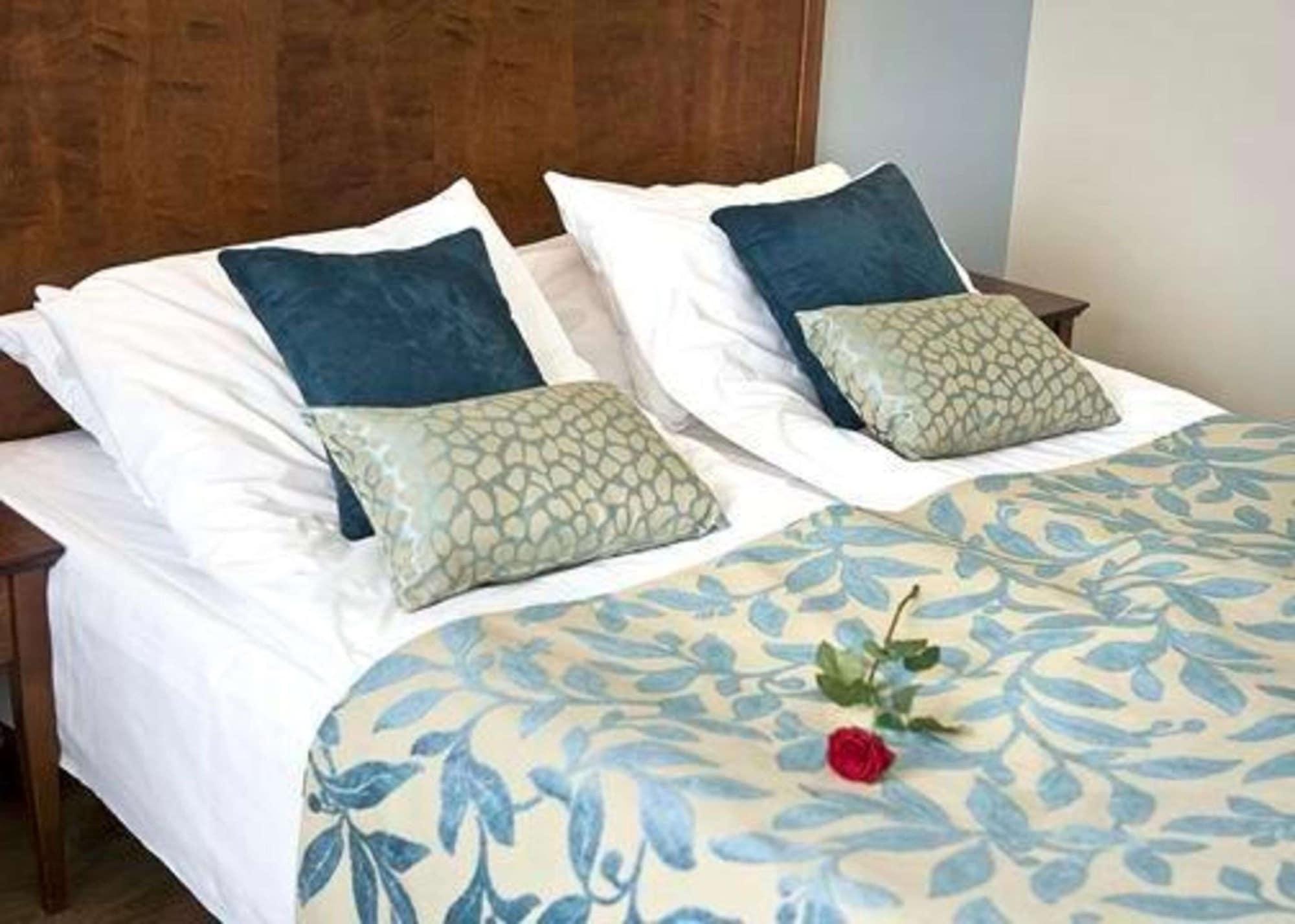 Quality Hotel Grand Ларвик Екстериор снимка